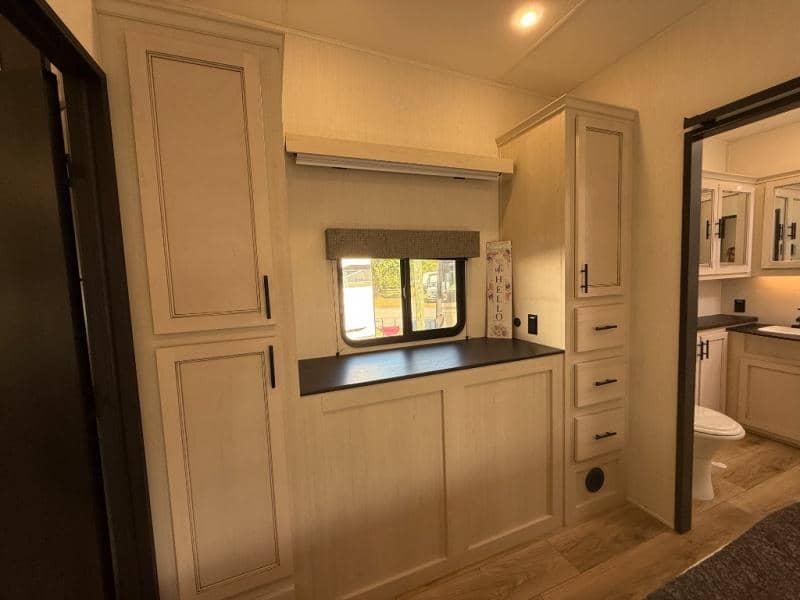 2026 Forest River 2026 Forest River Sabre - thumbnail 34