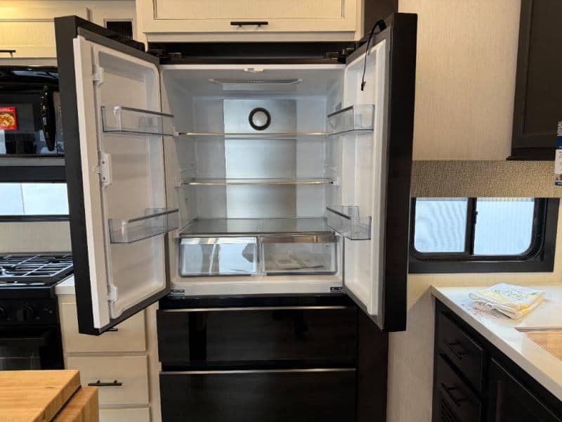 2026 Forest River 2026 Forest River Sabre - thumbnail 11