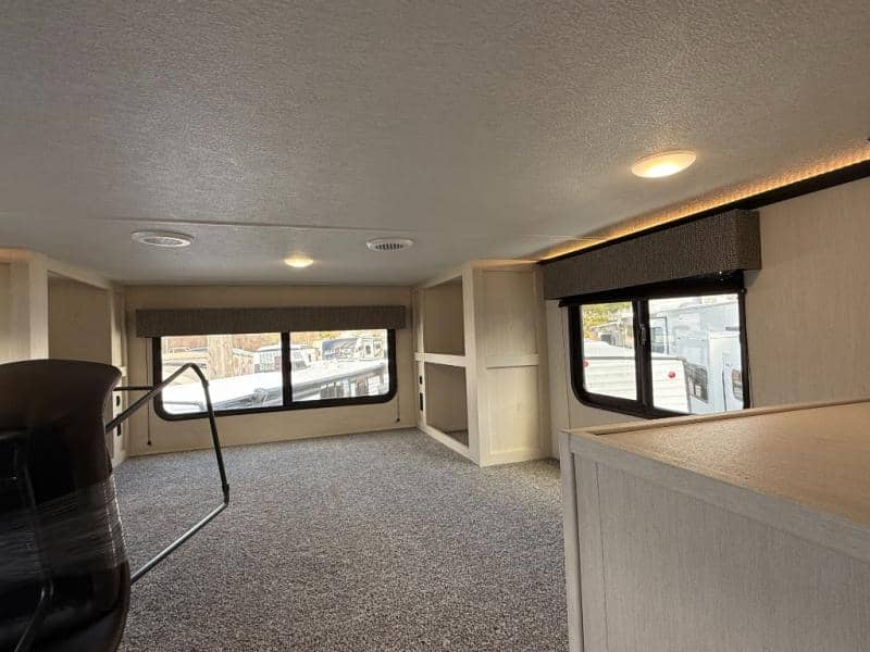 2026 Forest River 2026 Forest River Sabre - thumbnail 20