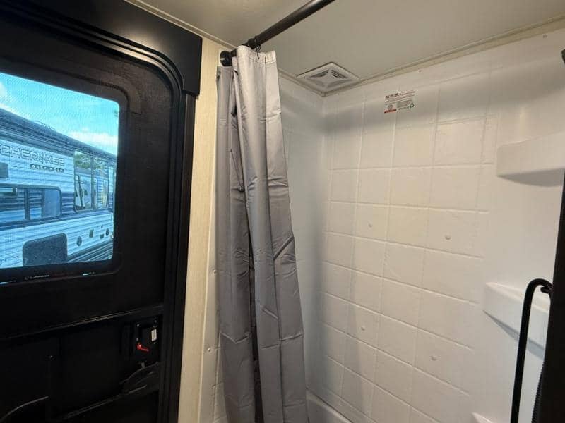 2026 Forest River 2026 Forest River Sabre - thumbnail 27