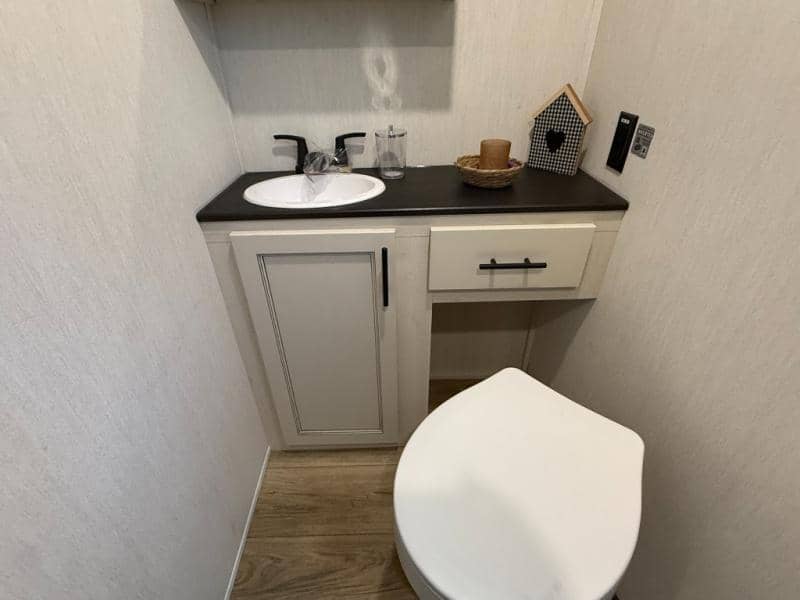 2026 Forest River 2026 Forest River Sabre - thumbnail 28