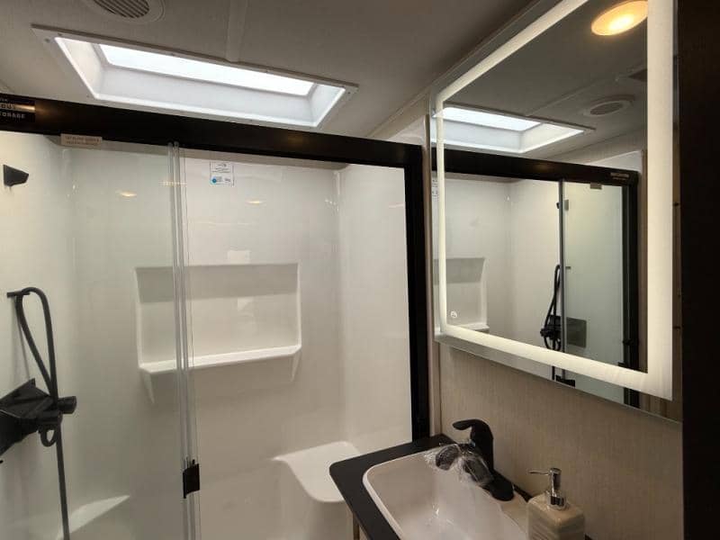 2026 Forest River 2026 Forest River Sabre - thumbnail 41