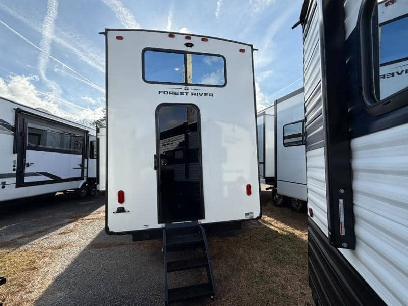 2026 Forest River 2026 Forest River Sabre - thumbnail 46