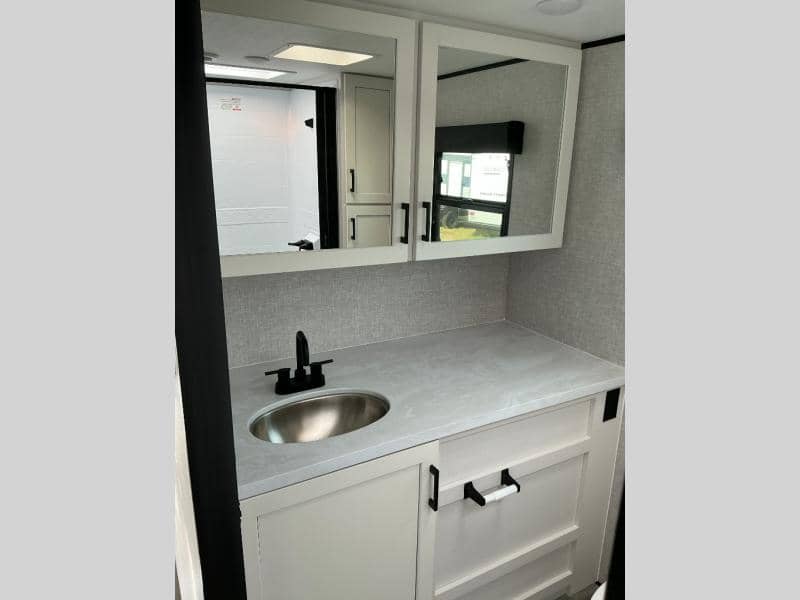 2025 Jayco 2025 Jayco Jay Feather - thumbnail 16