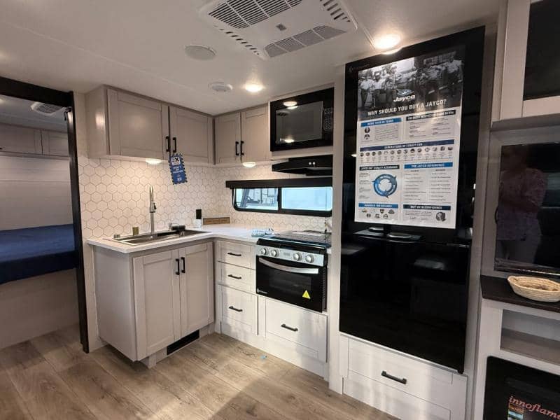 2026 Jayco 2026 Jayco Jay Feather - thumbnail 8