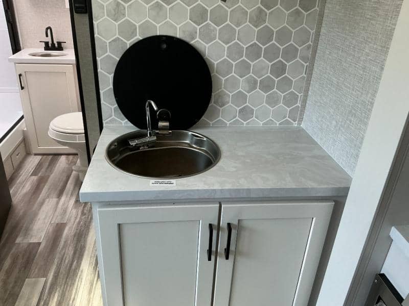 2025 Jayco 2025 Jayco Jay Feather - thumbnail 8