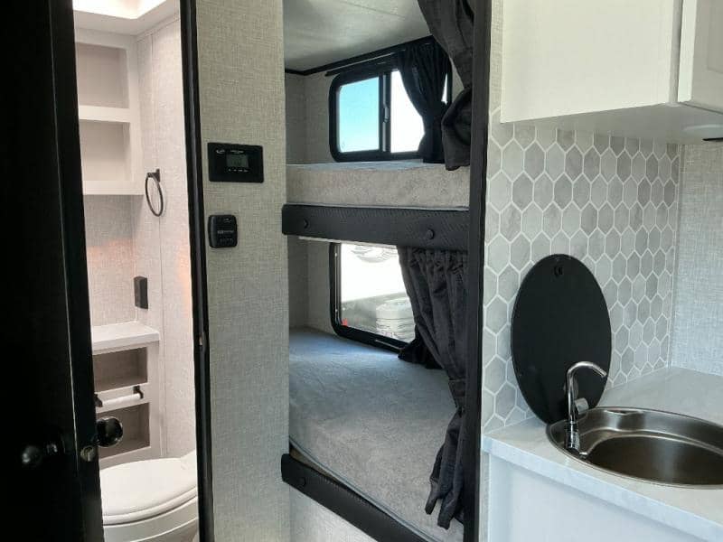 2025 Jayco 2025 Jayco Jay Feather - thumbnail 10