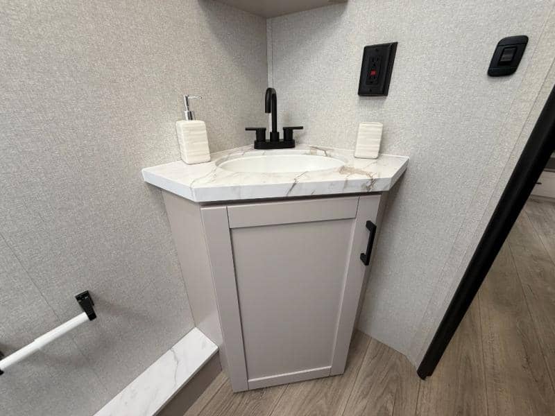 2026 Jayco 2026 Jayco Jay Feather - thumbnail 22