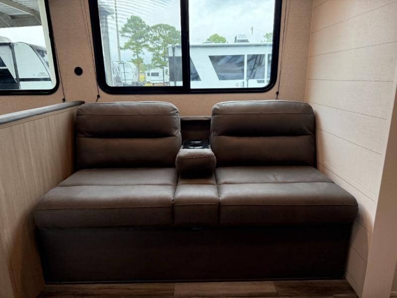 2026 Jayco 2026 Jayco Jay Flight SLX - thumbnail 17