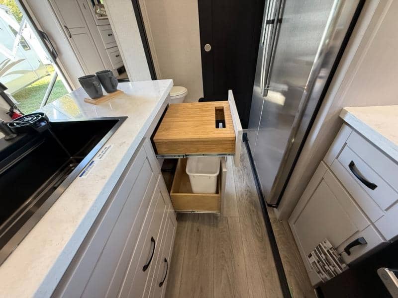 2026 Jayco 2026 Jayco North Point - thumbnail 21