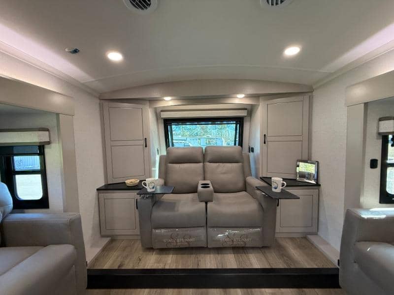 2026 Jayco 2026 Jayco North Point - thumbnail 37