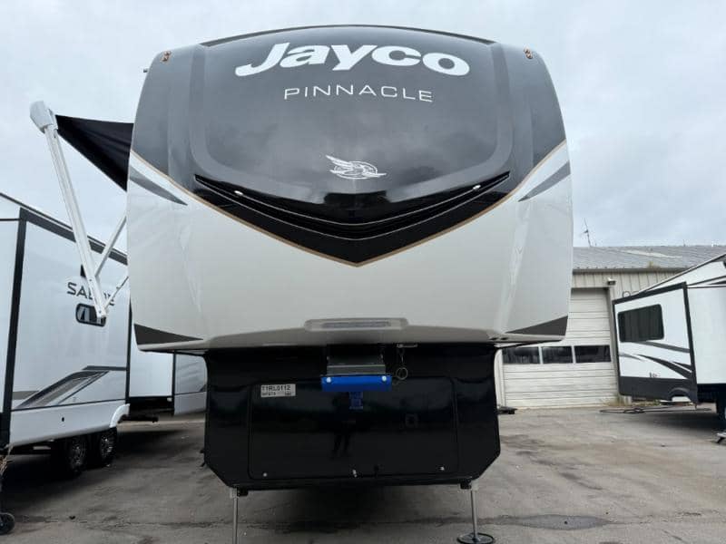 2026 Jayco 2026 Jayco Pinnacle - thumbnail 3