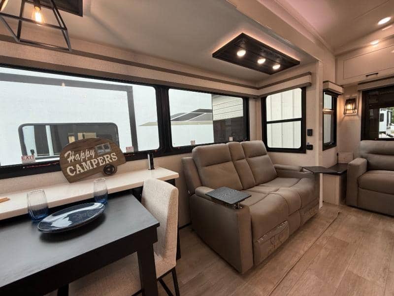 2026 Jayco 2026 Jayco Pinnacle - thumbnail 21