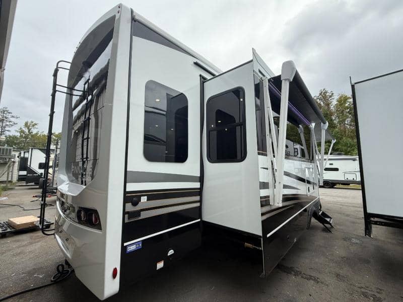 2026 Jayco 2026 Jayco Pinnacle - thumbnail 47