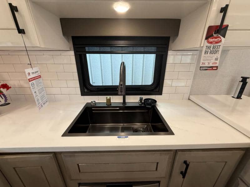 2026 Jayco 2026 Jayco Pinnacle - thumbnail 8