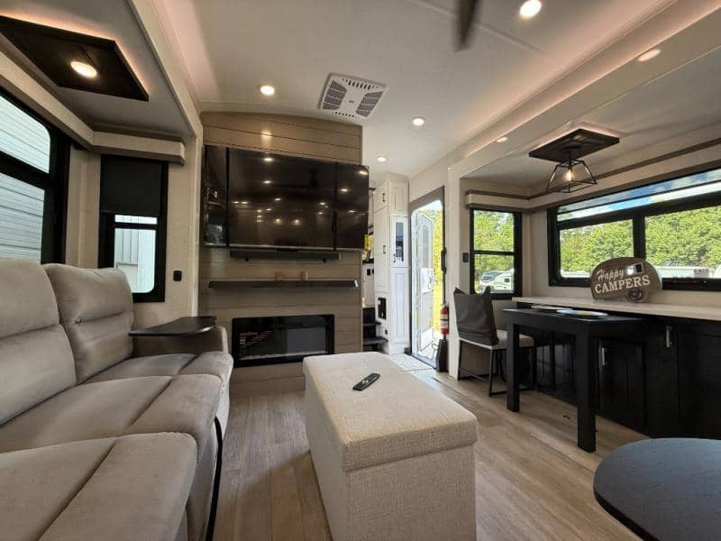 2026 Jayco 2026 Jayco Pinnacle - thumbnail 23