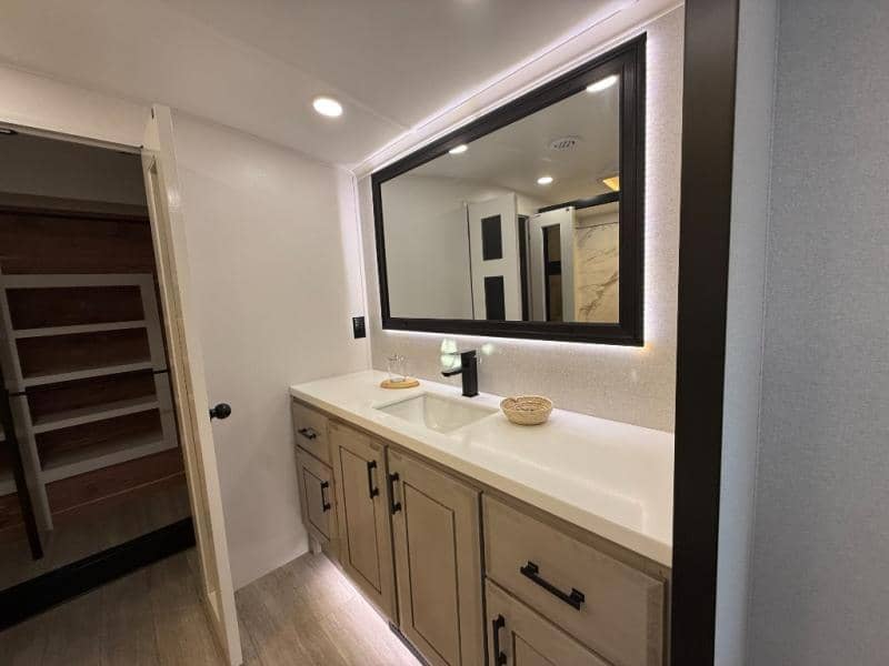 2026 Jayco 2026 Jayco Pinnacle - thumbnail 33