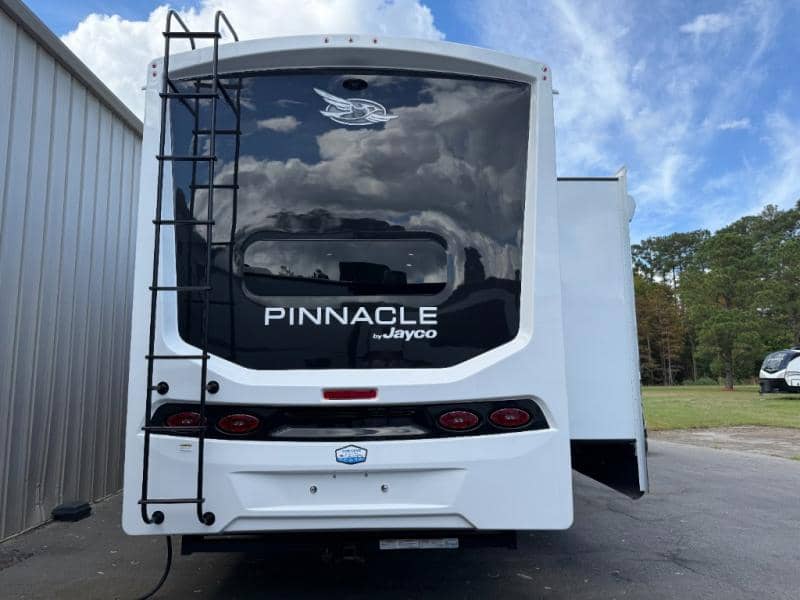 2026 Jayco 2026 Jayco Pinnacle - thumbnail 42