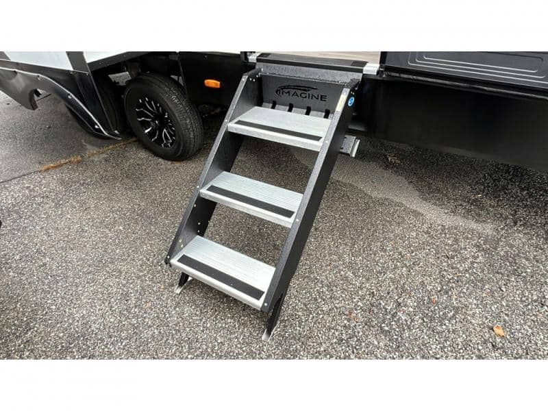 2026 Grand Design 2026 Grand Design Imagine - thumbnail 9