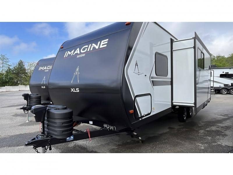 2025 Grand Design 2025 Grand Design Imagine XLS - thumbnail 7