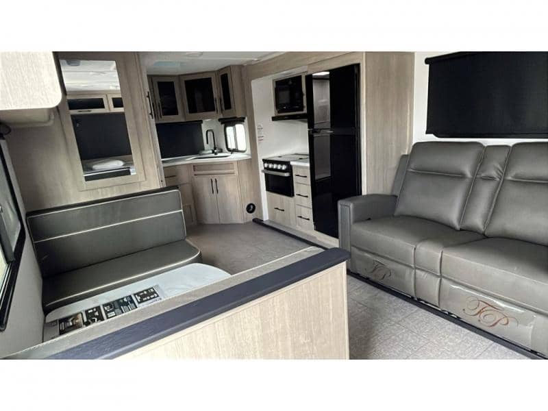 2025 Grand Design 2025 Grand Design Imagine XLS - thumbnail 12