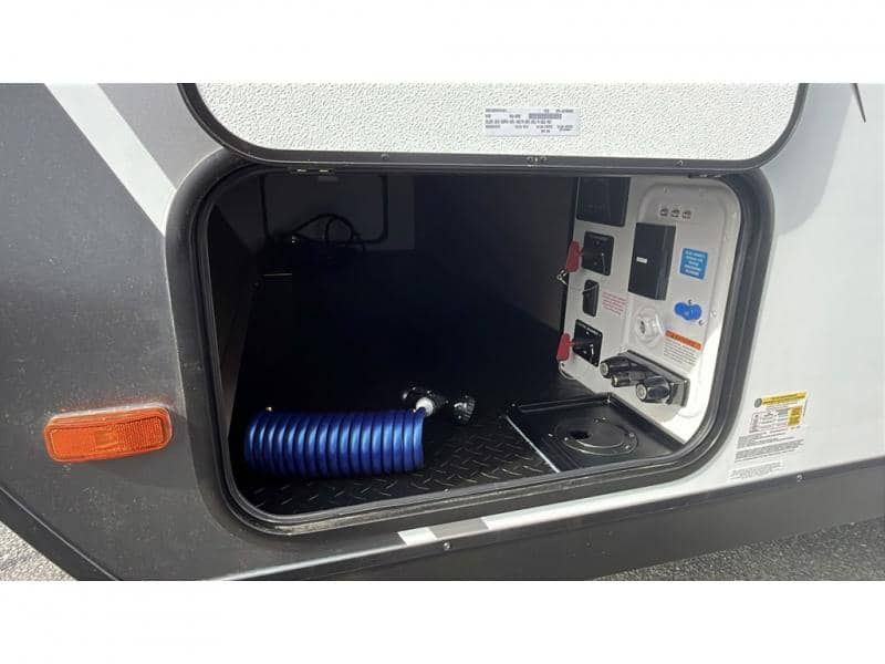 2025 Grand Design 2025 Grand Design Imagine XLS - thumbnail 7