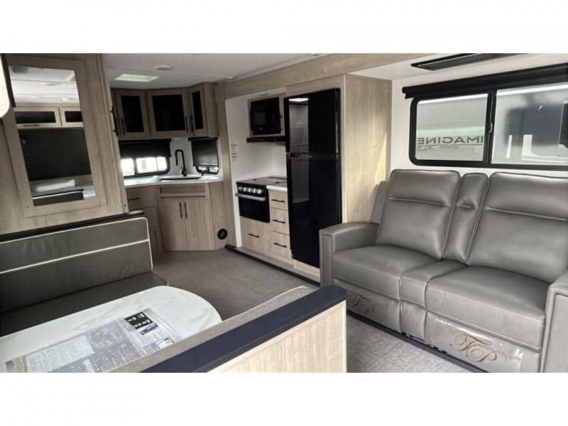 2025 Grand Design 2025 Grand Design Imagine XLS - thumbnail 11