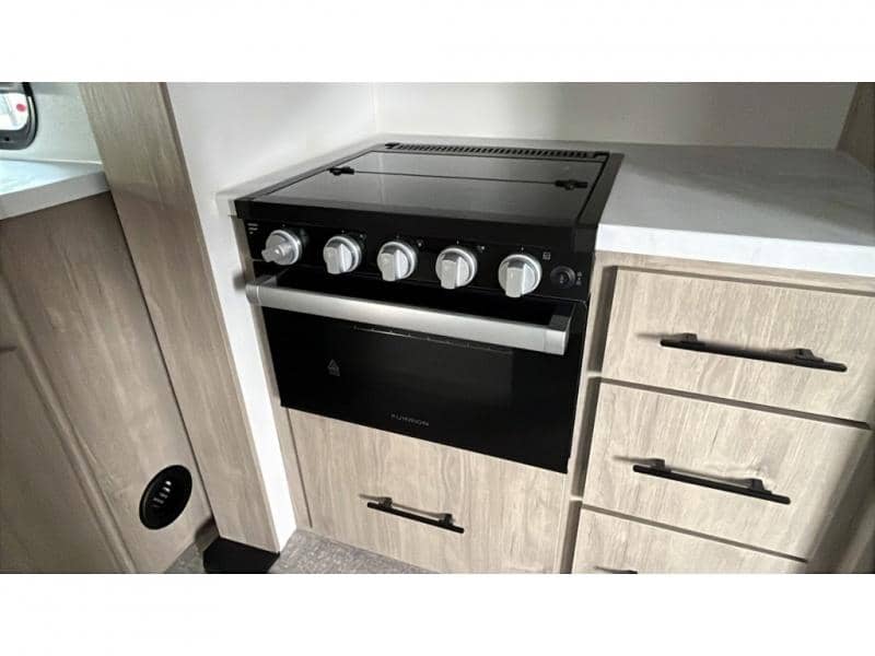 2025 Grand Design 2025 Grand Design Imagine XLS - thumbnail 15