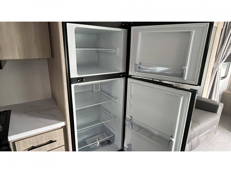 2025 Grand Design 2025 Grand Design Imagine XLS - thumbnail 17