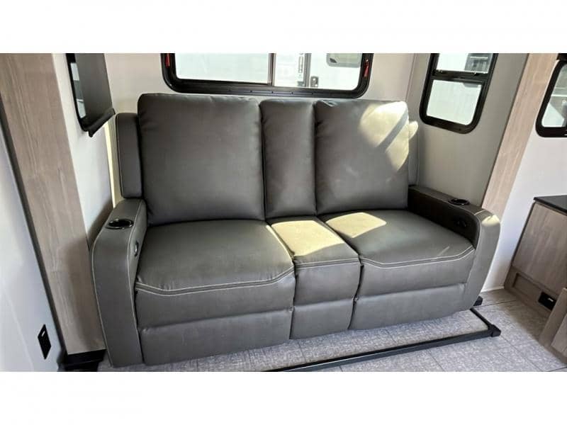 2026 Grand Design 2026 Grand Design Imagine XLS - thumbnail 18