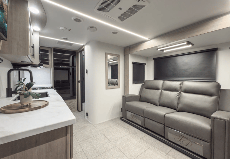 2026 Grand Design 2026 Grand Design Imagine XLS - thumbnail 23