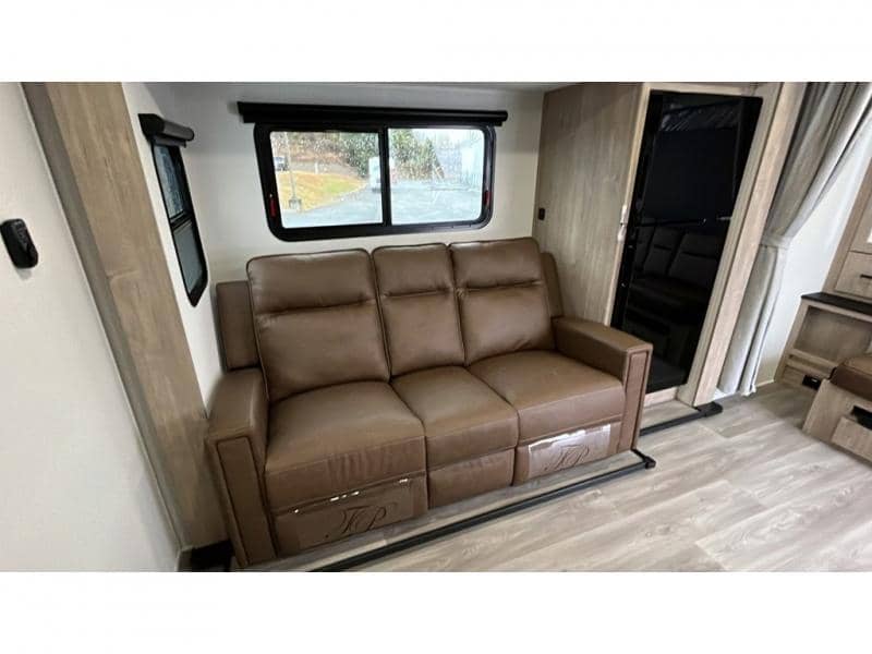 2026 Grand Design 2026 Grand Design Imagine XLS - thumbnail 16