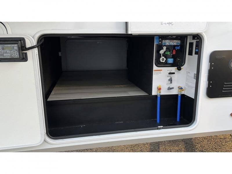 2026 Grand Design 2026 Grand Design Influence - thumbnail 7