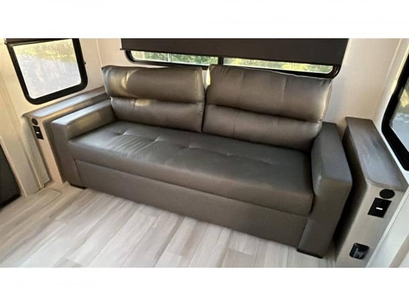 2026 Grand Design 2026 Grand Design Influence - thumbnail 13