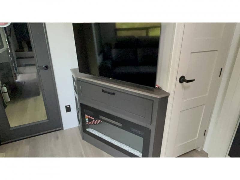 2026 Grand Design 2026 Grand Design Momentum G-Class - thumbnail 14