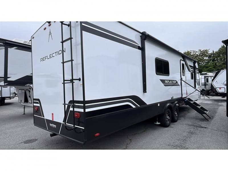 2026 Grand Design 2026 Grand Design Reflection - thumbnail 5