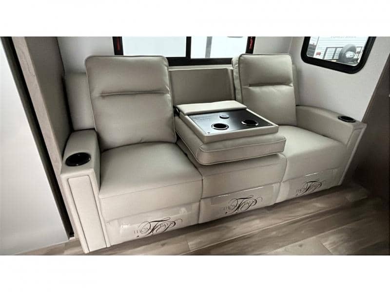 2026 Grand Design 2026 Grand Design Reflection - thumbnail 21