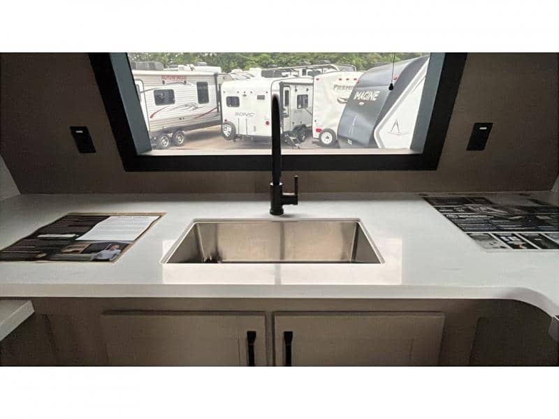 2026 Grand Design 2026 Grand Design Reflection - thumbnail 25