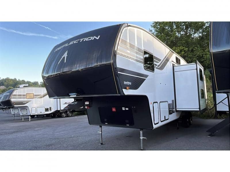 2026 Grand Design 2026 Grand Design Reflection - thumbnail 6