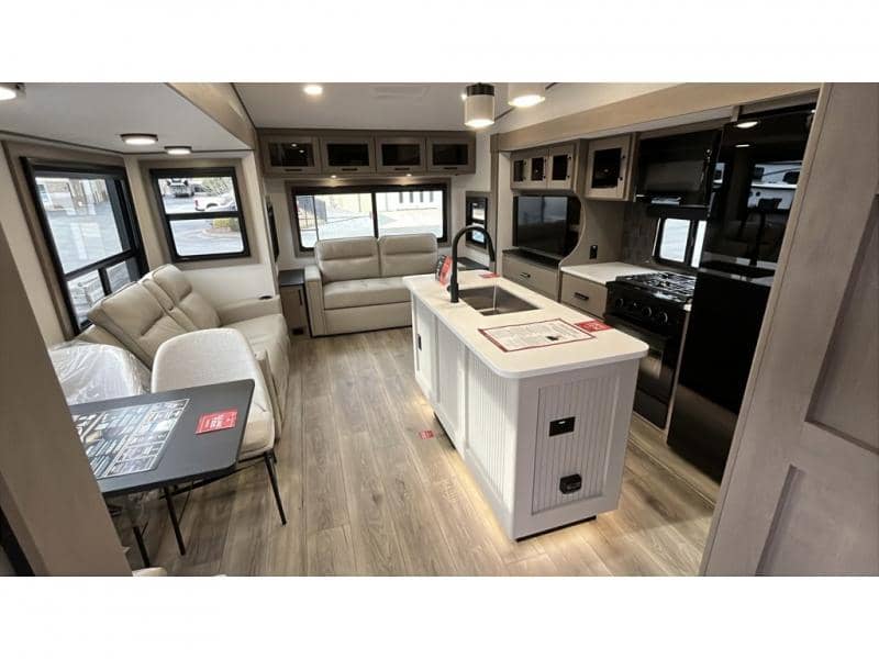 2026 Grand Design 2026 Grand Design Reflection - thumbnail 9