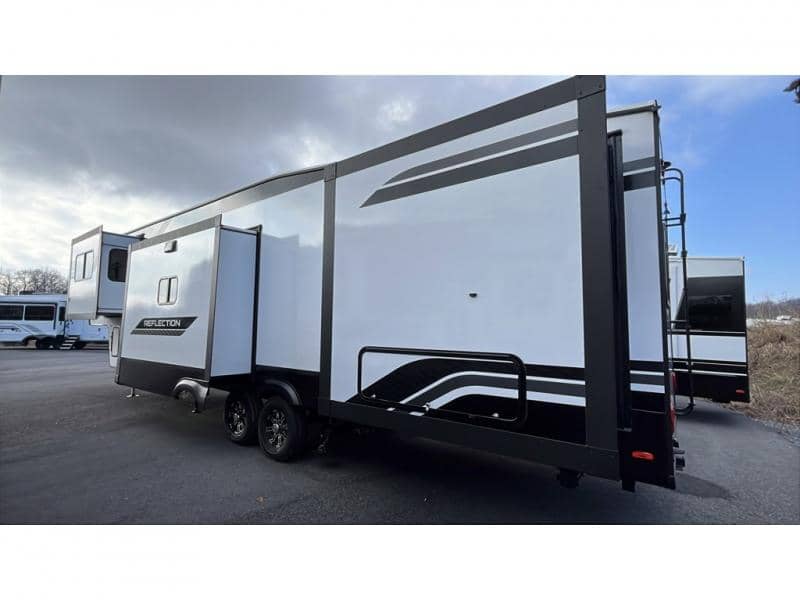 2026 Grand Design 2026 Grand Design Reflection - thumbnail 4