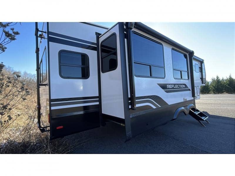2026 Grand Design 2026 Grand Design Reflection - thumbnail 3