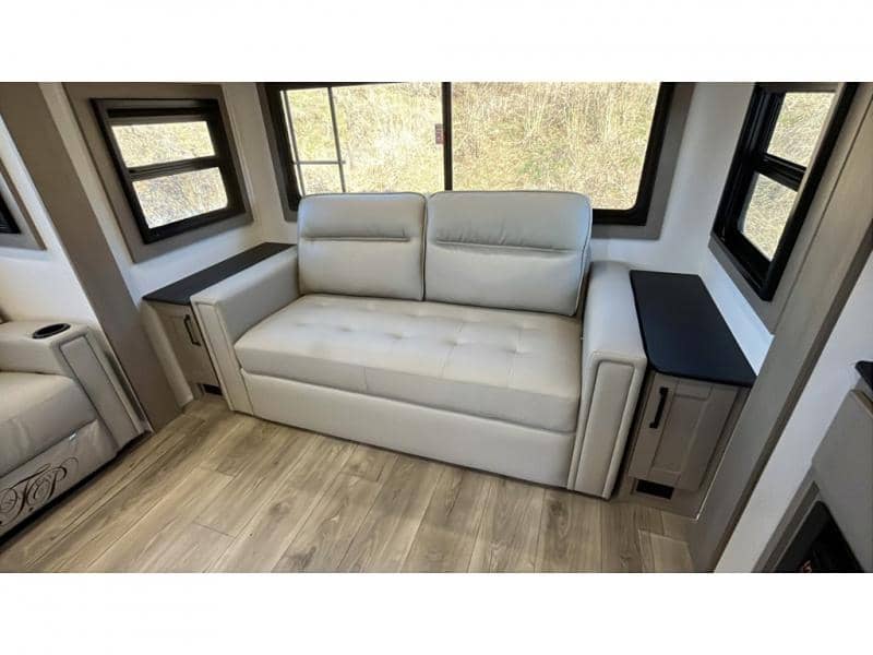 2026 Grand Design 2026 Grand Design Reflection - thumbnail 10