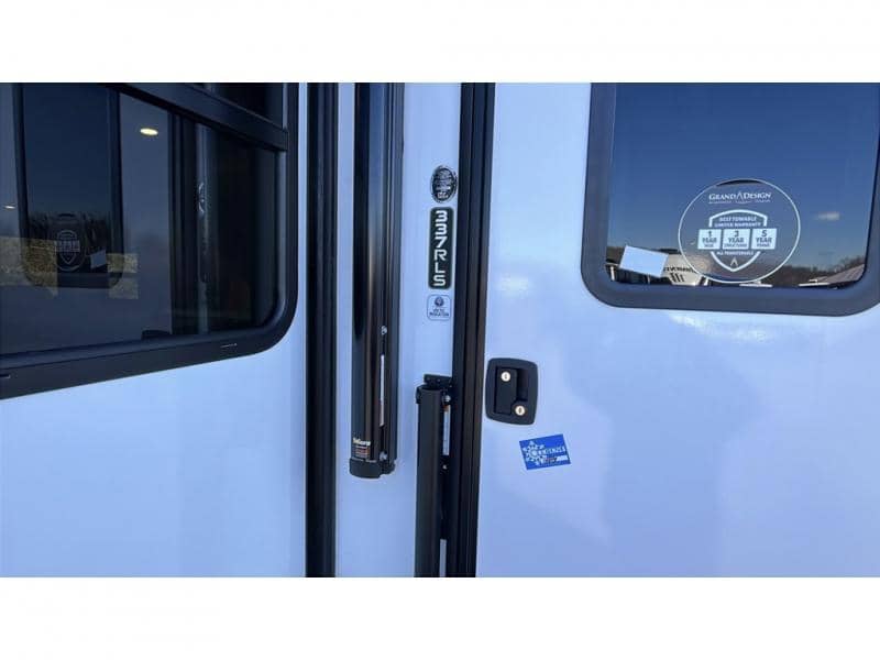 2026 Grand Design 2026 Grand Design Reflection - thumbnail 18