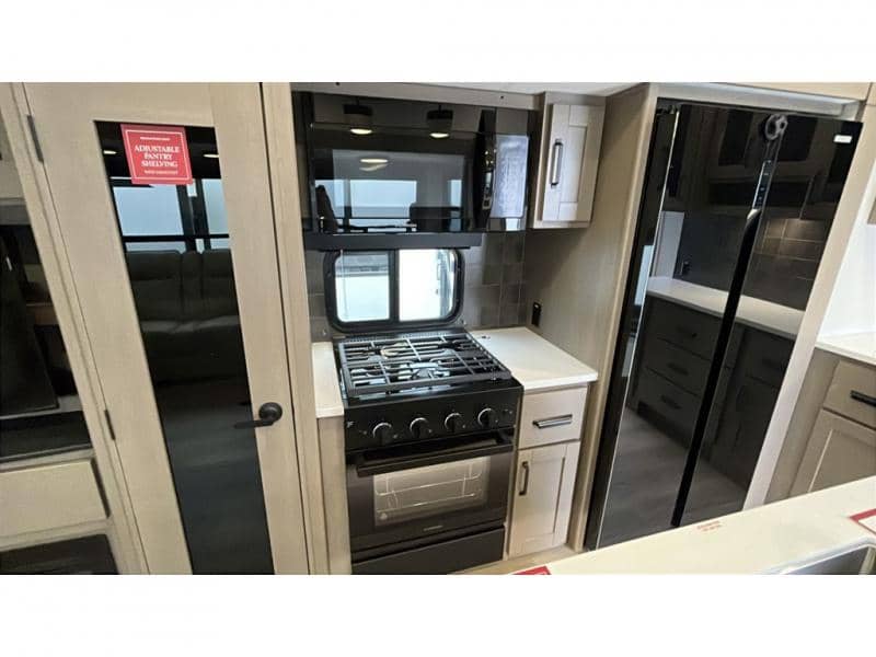 2026 Grand Design 2026 Grand Design Reflection - thumbnail 14