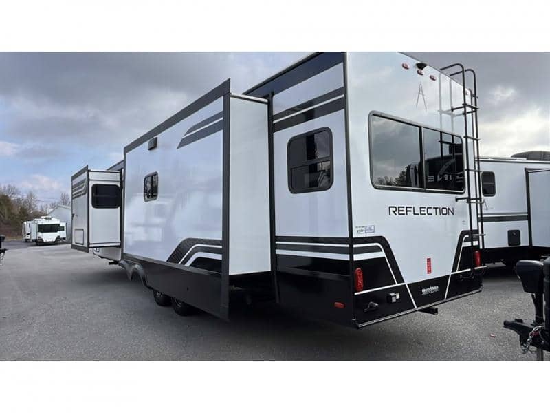 2026 Grand Design 2026 Grand Design Reflection - thumbnail 4