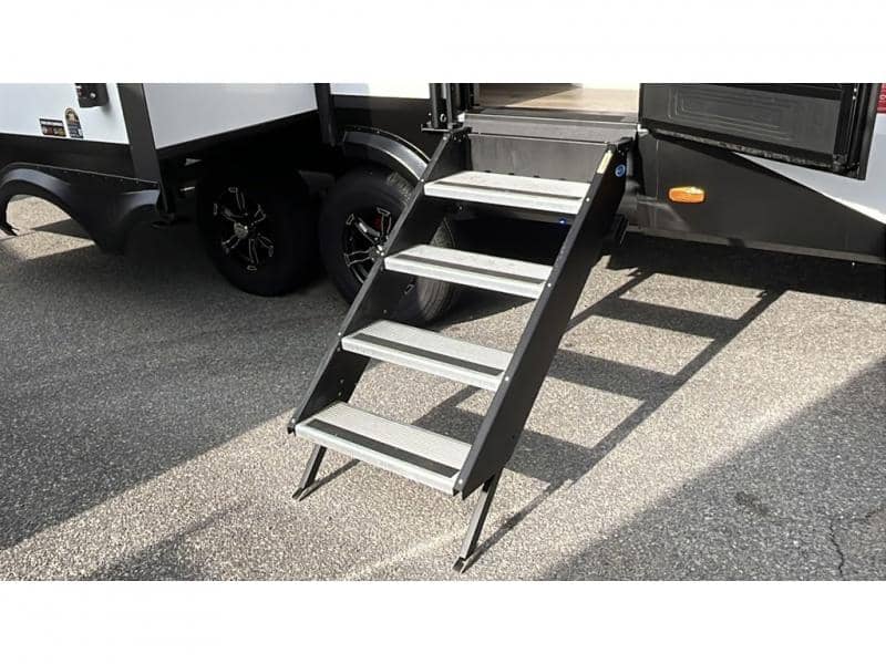 2026 Grand Design 2026 Grand Design Reflection - thumbnail 10