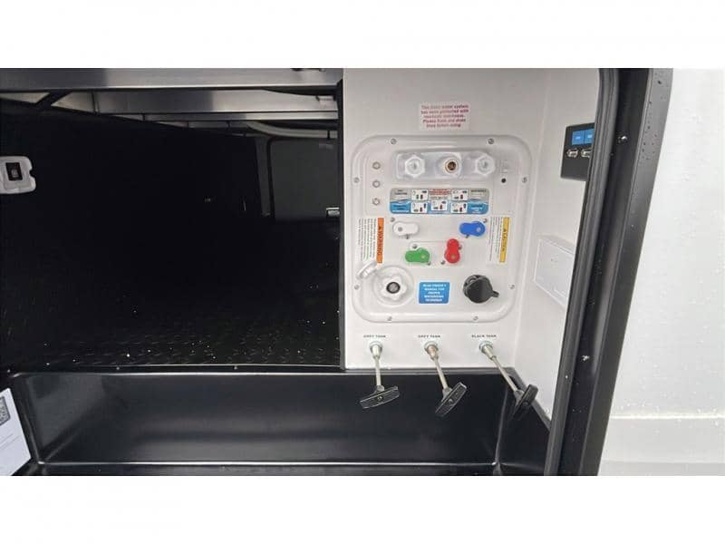 2026 Grand Design 2026 Grand Design Reflection 100 Series - thumbnail 6