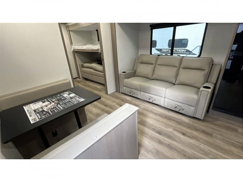 2026 Grand Design 2026 Grand Design Reflection 100 Series - thumbnail 9