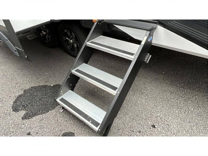 2026 Grand Design 2026 Grand Design Reflection 150 Series - thumbnail 10